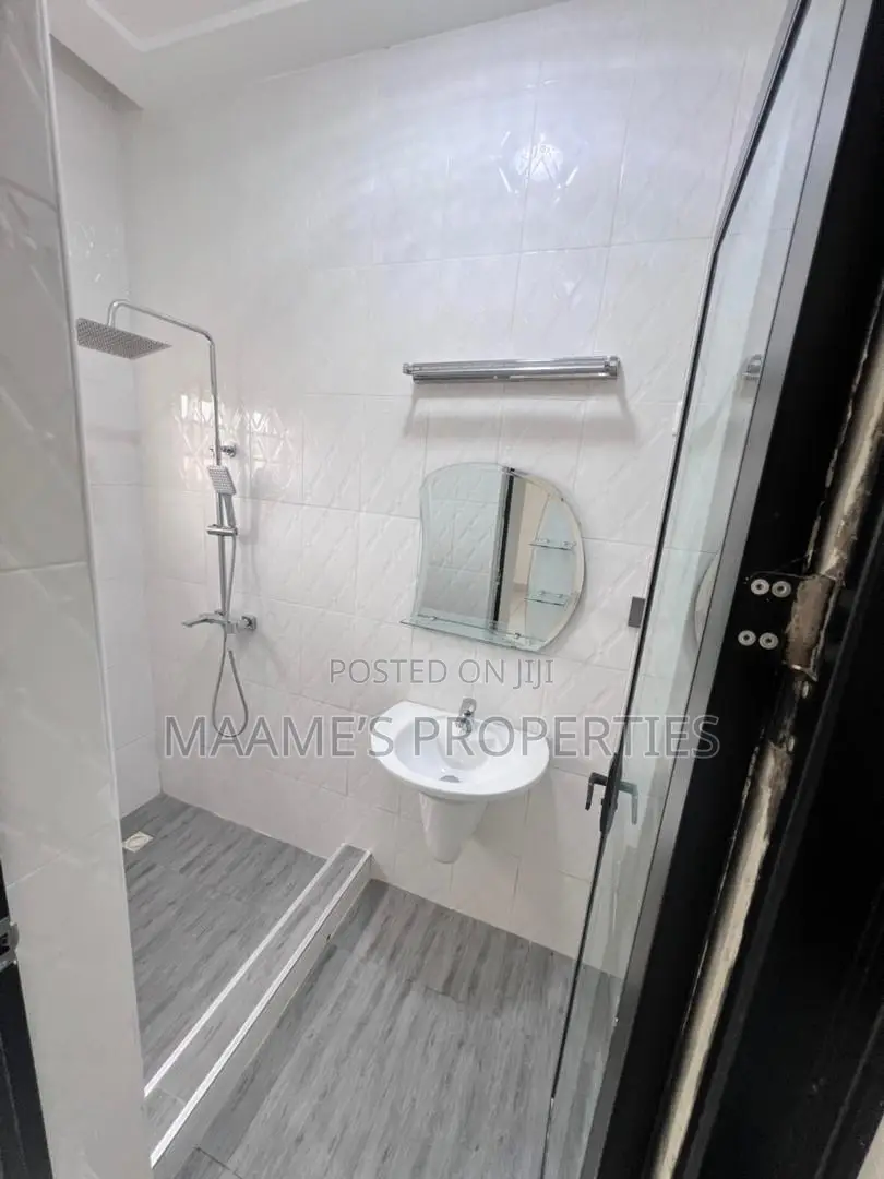 3bdrm House in Amrahia for sale