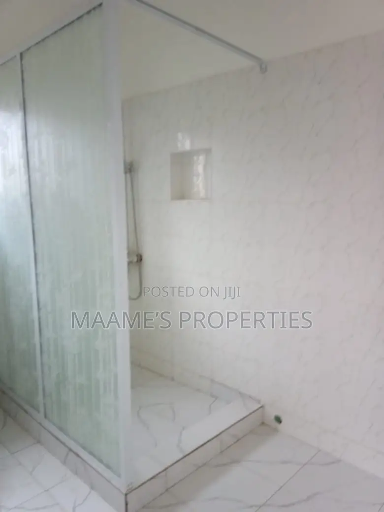 3bdrm House in Amrahia for sale
