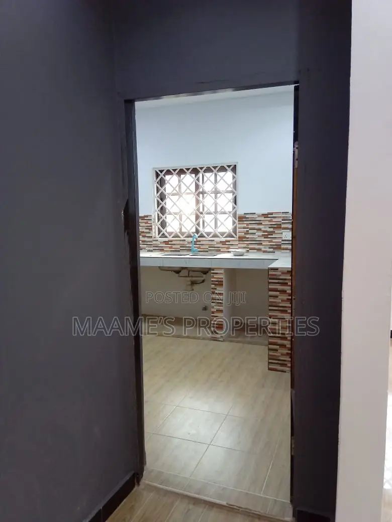 3bdrm House in Amrahia for sale