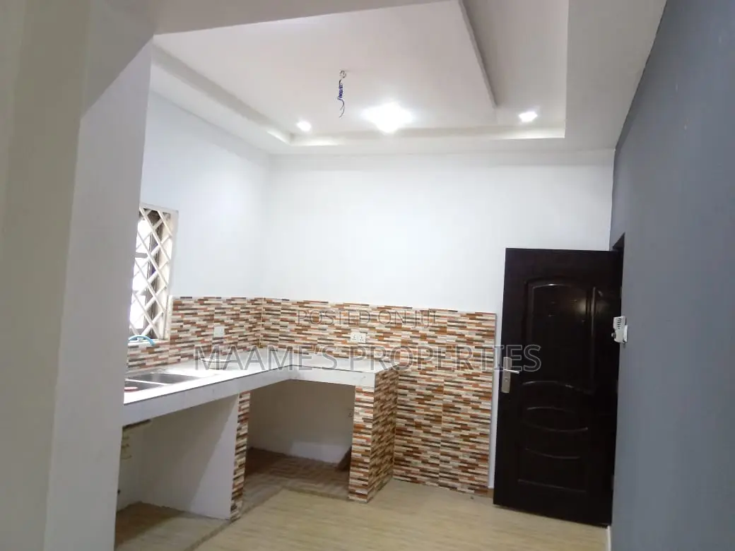 3bdrm House in Amrahia for sale
