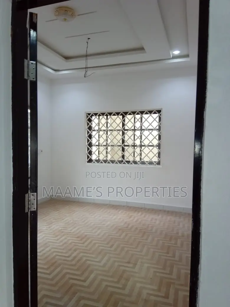 3bdrm House in Amrahia for sale