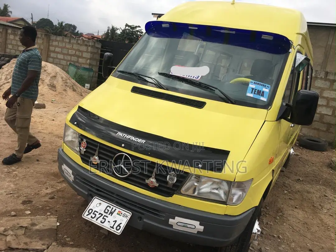 Mercedes-Benz Sprinter 2006 Yellow