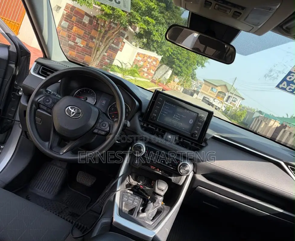 Toyota RAV4 2019 Gray