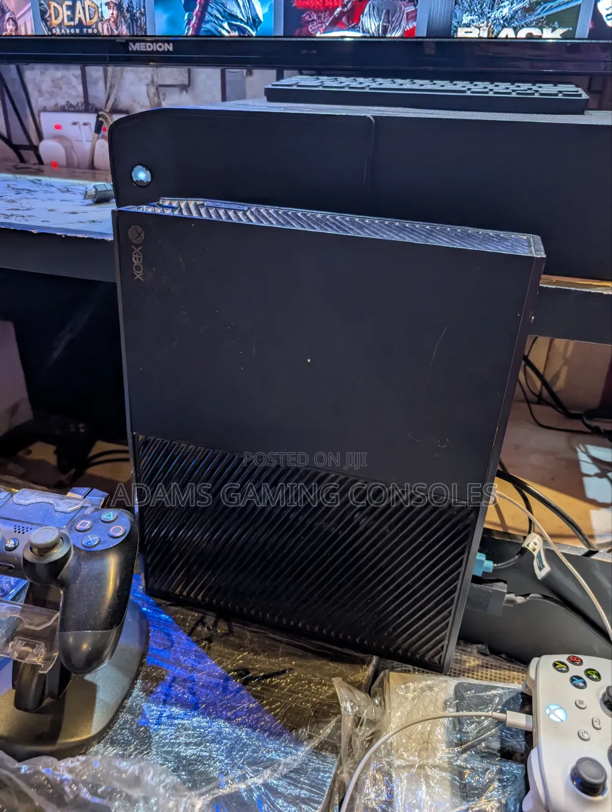 Microsoft Xbox One 1terrabyte 24games