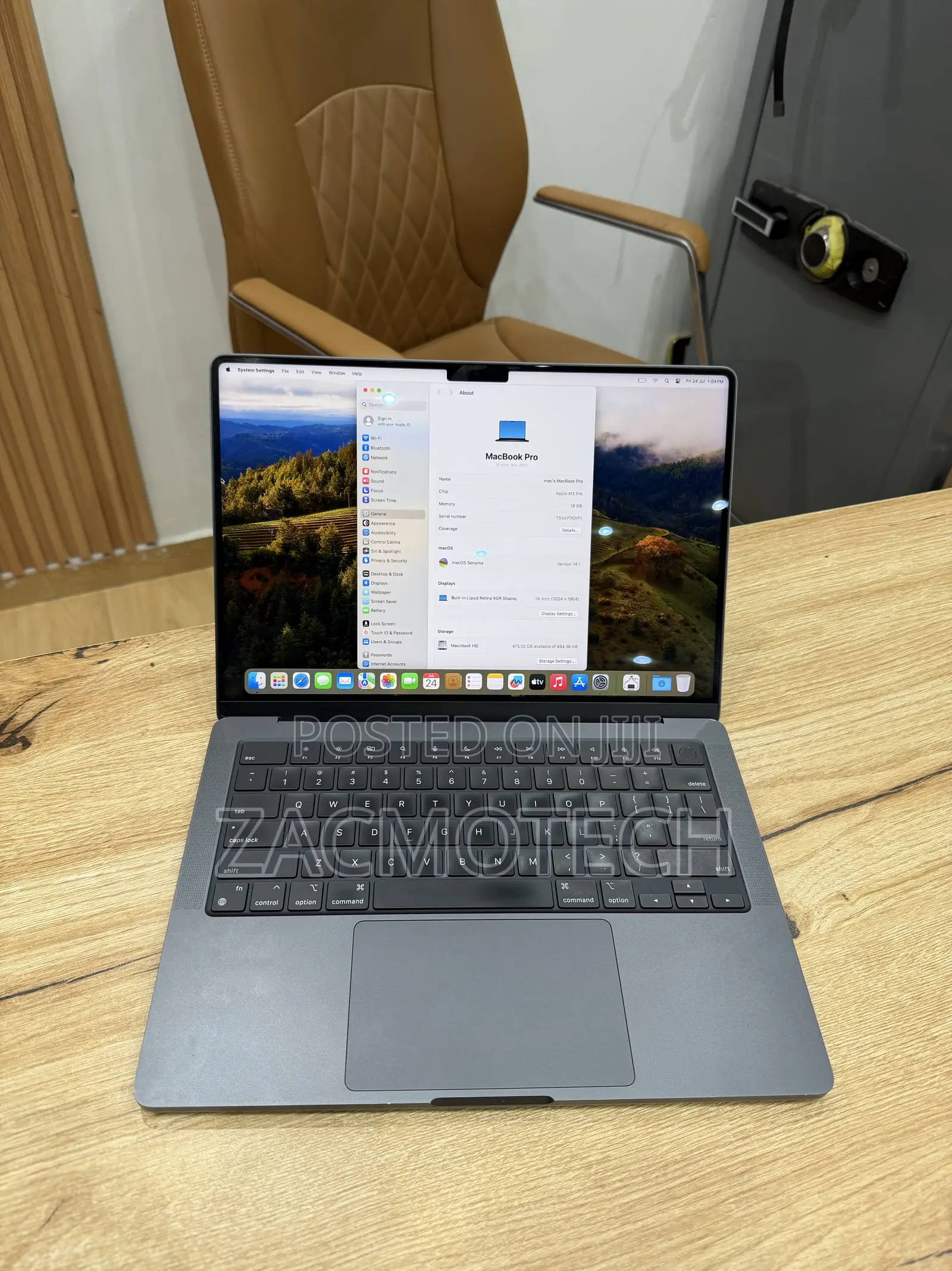 Laptop Apple MacBook Pro 2023 M3 18GB Apple M3 SSD 512GB