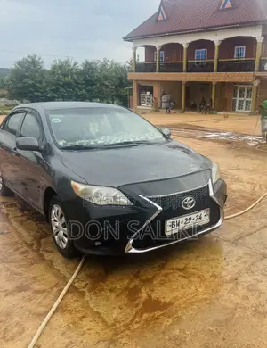 Toyota Corolla LE 4dr Sedan (1.8L 4cyl 4A) 2013 Gray