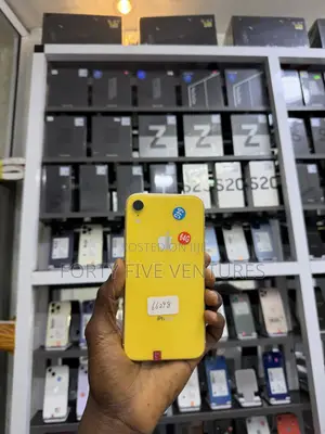 Apple iPhone XR 64 GB Yellow