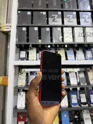 Apple iPhone 14 256 GB Red