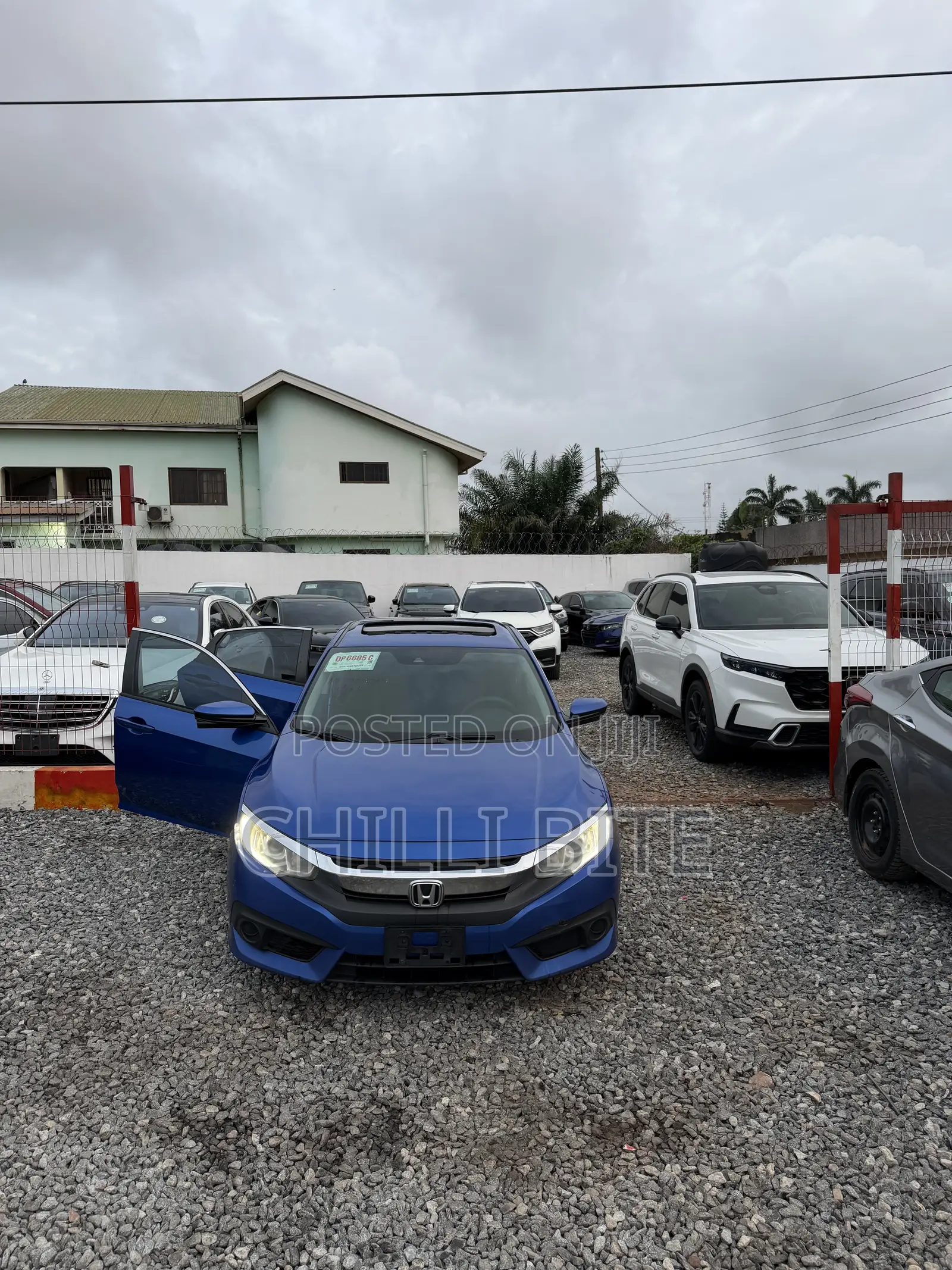 Honda Civic EX 4dr Sedan (2.0L 4cyl) 2017 Blue