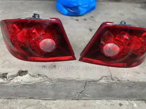 Dodge Avenger 2012 Tail Light Pair