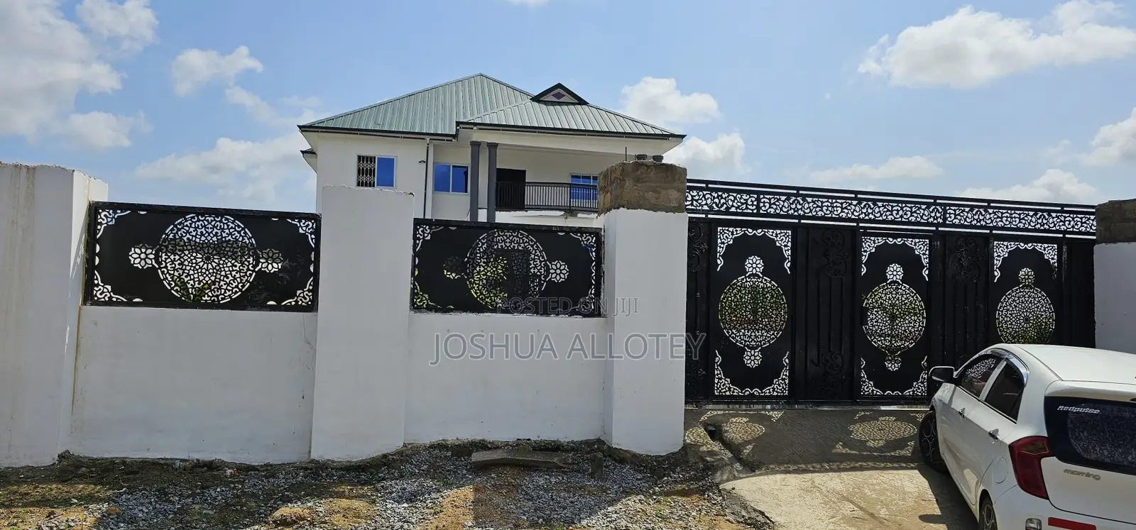 7bdrm Mansion in Awutu Senya East Municipal for sale