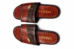 Luxury Men's Brown Designer Slide Sandals – Size 41 (Brand New)