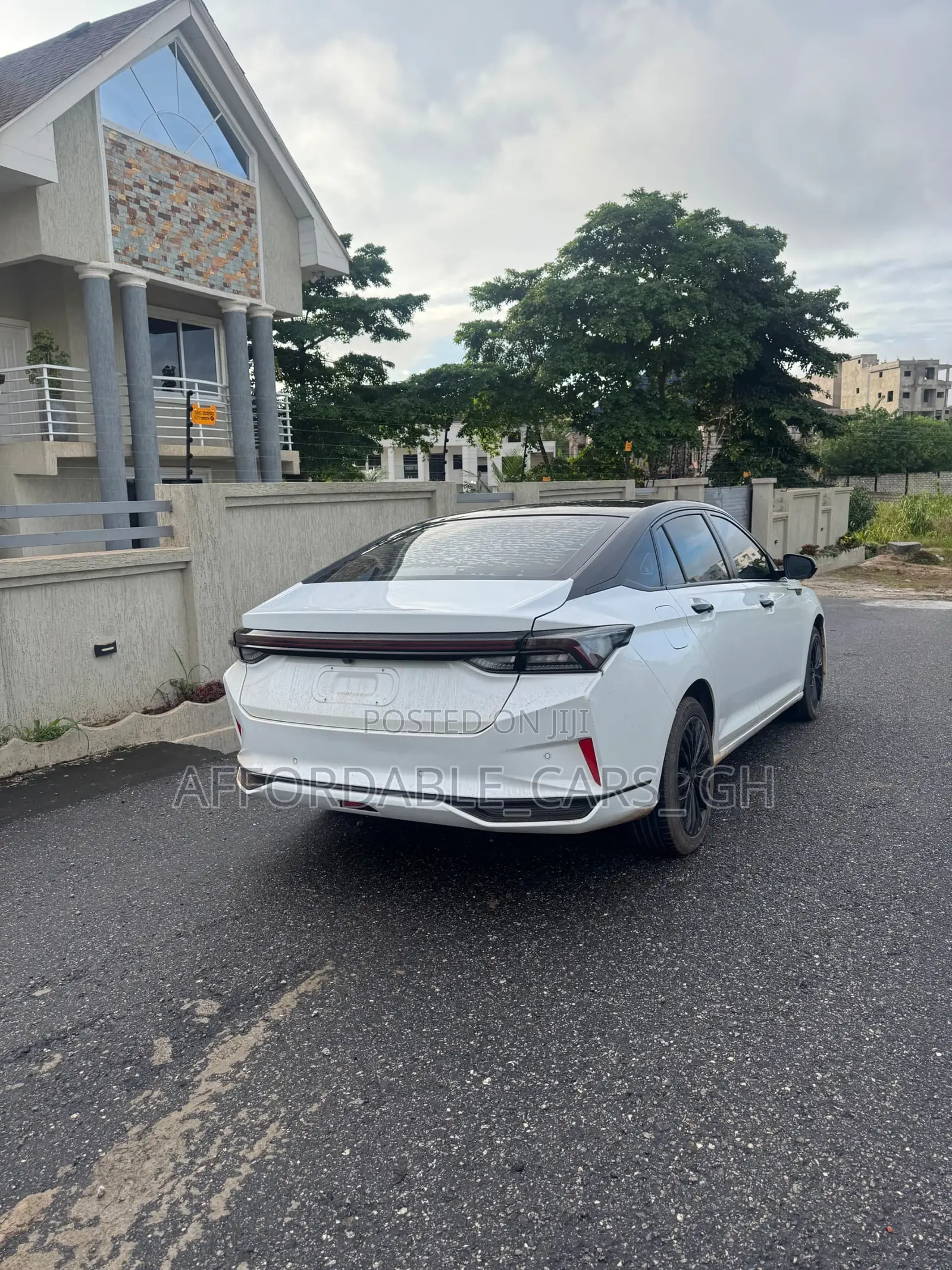 Dongfeng Captain 2023 White