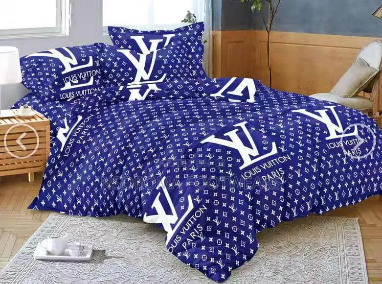 King Size Bedsheets Set With 4 Pillowcases – Premium Quality