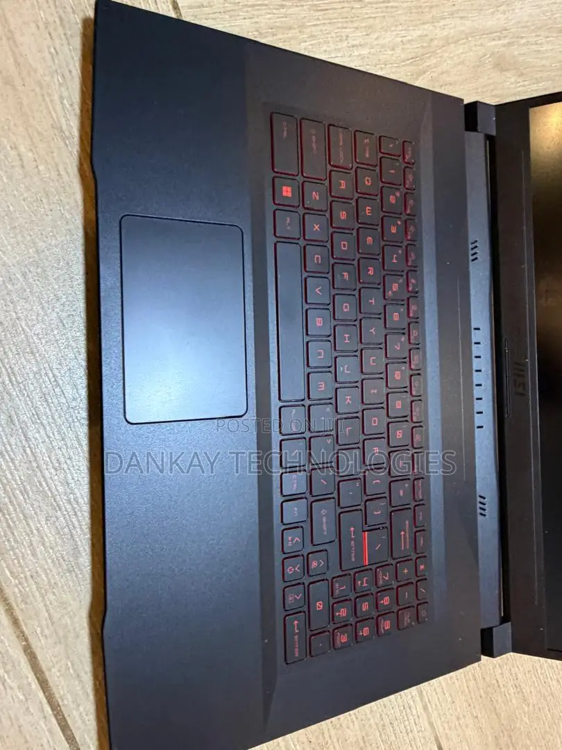 Laptop MSI Katana GF76 16GB Intel Core i7 SSD 512GB