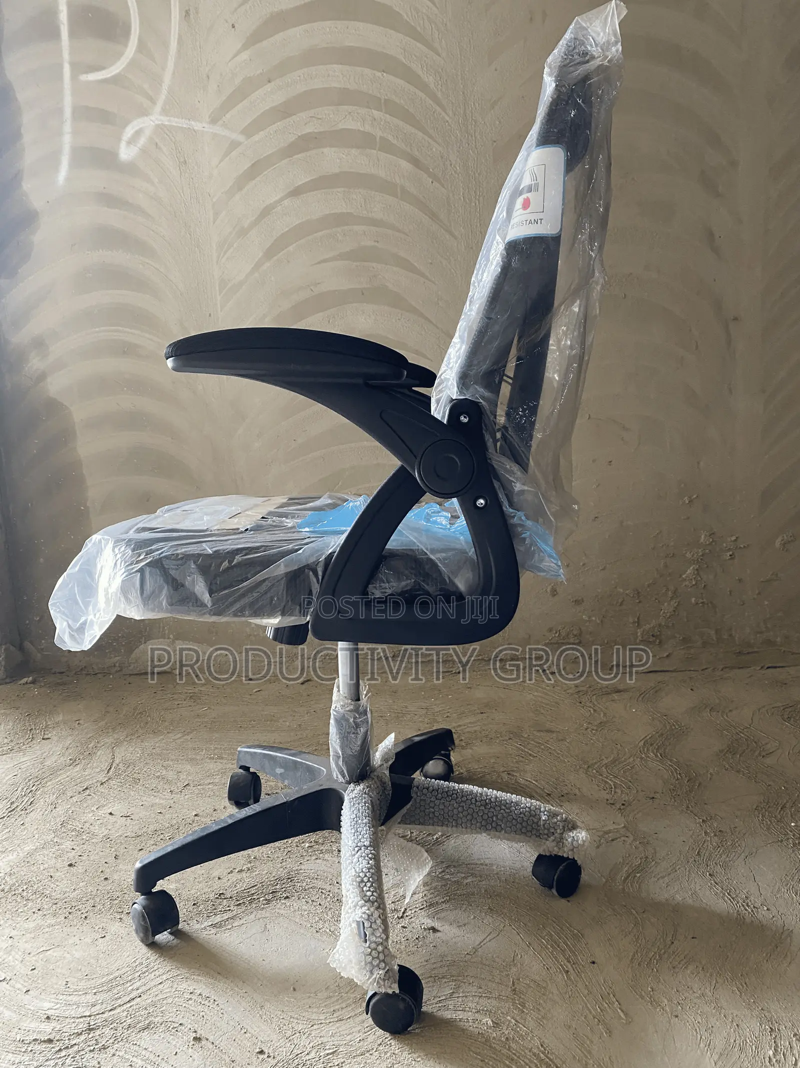Swivel Chairs and Office Chairs - New From UK