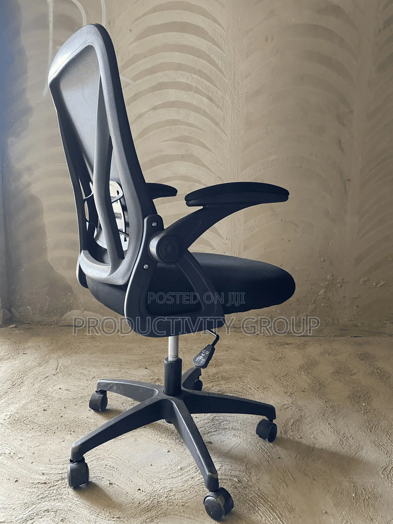 Swivel Chairs and Office Chairs - New From UK