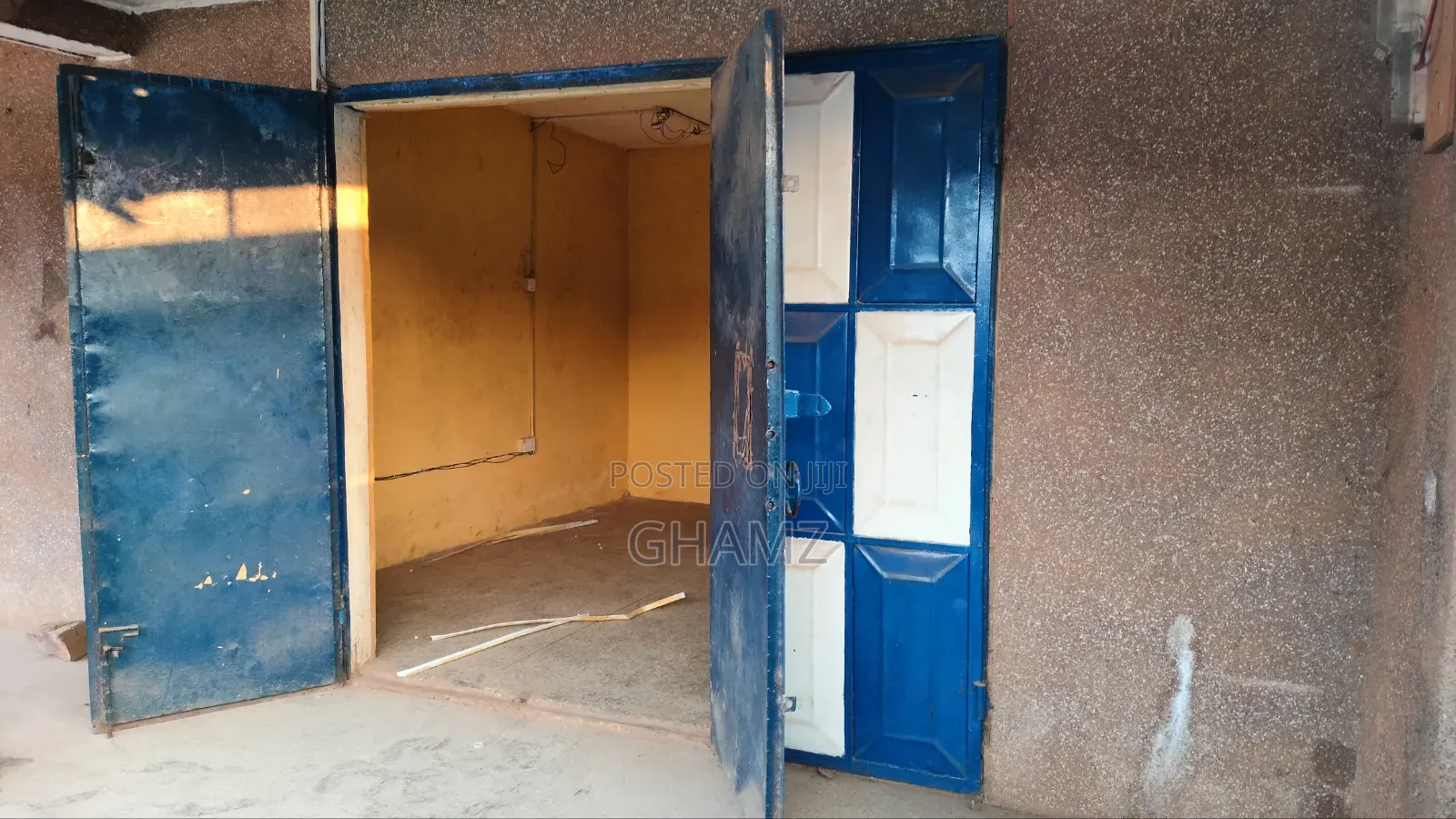 Shop for Rent