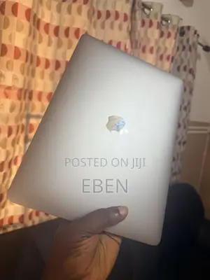 Laptop Apple MacBook Pro 2020 16GB Intel Core i7 SSD 512GB
