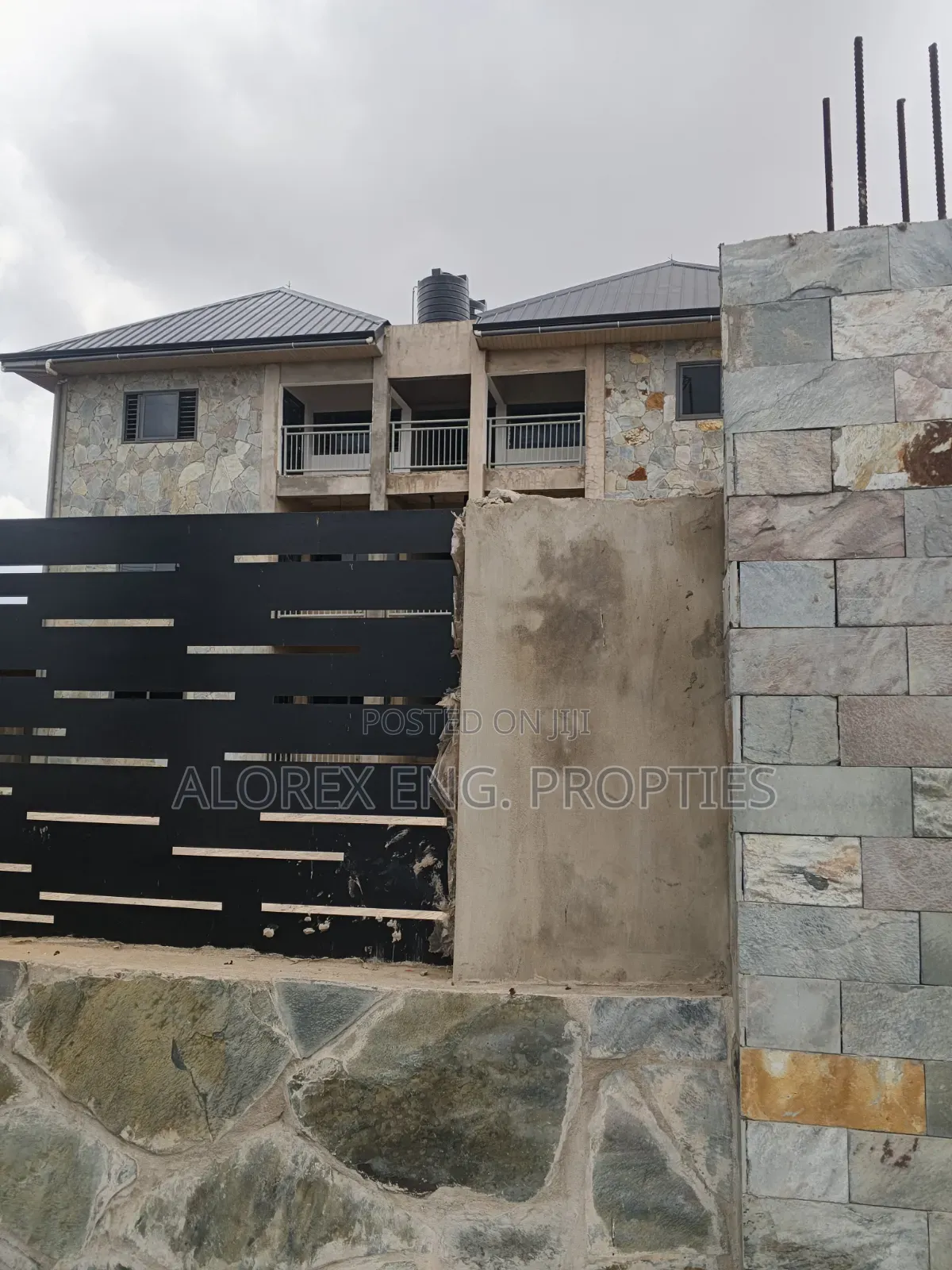 1bdrm Apartment in Adenta Amanfro, Frafraha for rent