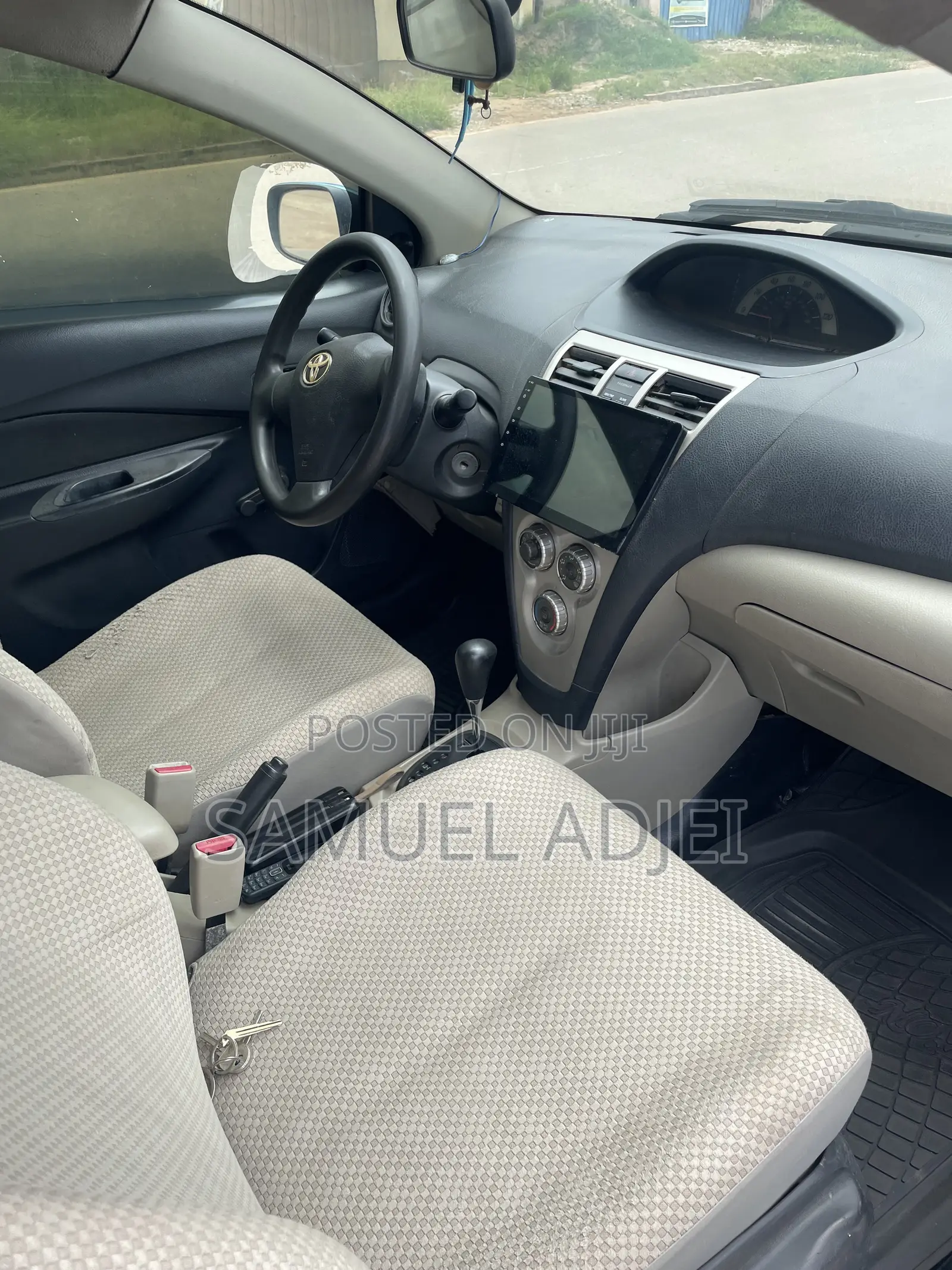 Toyota Yaris 2010 Blue