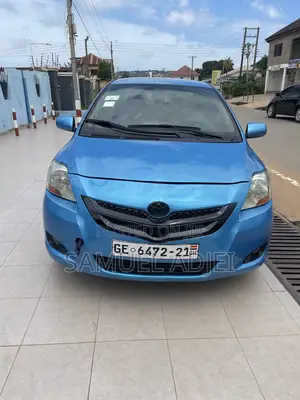 Toyota Yaris 2010 Blue