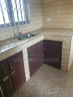 2bdrm Apartment in Adenta Amanfro, Frafraha for rent