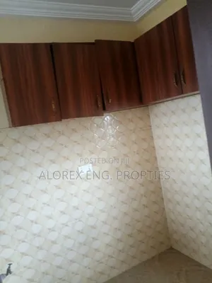 2bdrm Apartment in Adenta Amanfro, Frafraha for rent