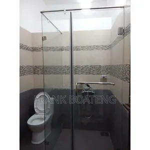 Bathroom Glazz Showerr