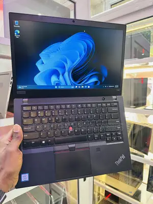 Laptop Lenovo ThinkPad T490s 24GB Intel Core i5 SSD 256GB