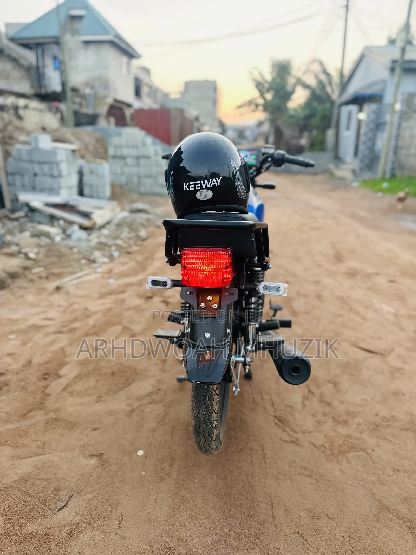 New Royal RY125 2026 Blue