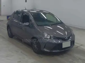 Toyota Vitz 1.3 FWD 5dr 2015