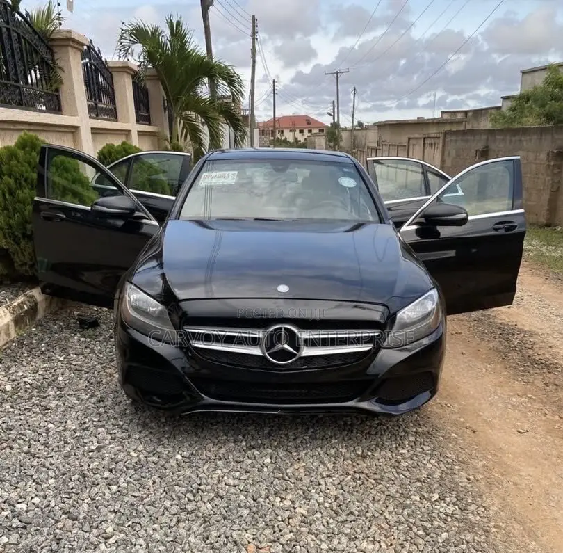 Mercedes-Benz C300 Base 4Matic Sedan AWD (2.0L 4cyl 7A) 2016 Black