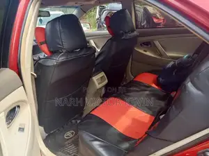 Toyota Camry LE 4dr Sedan (2.5L 4cyl 6A) 2011 Red