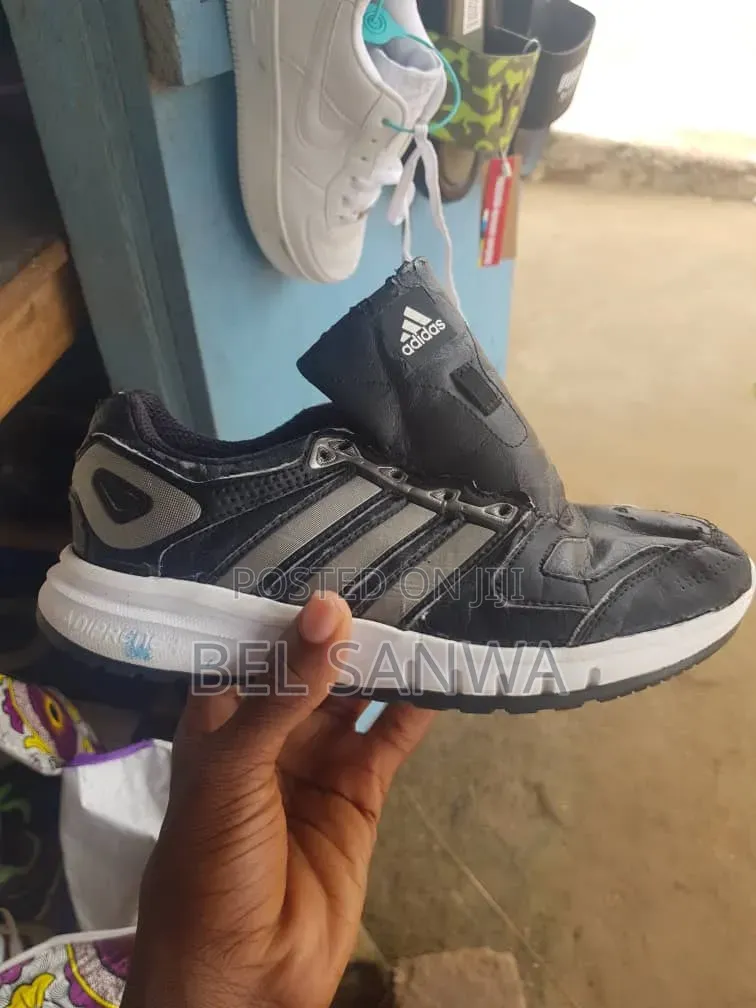 Branded/Affordable Unisex Shoe for Sale.