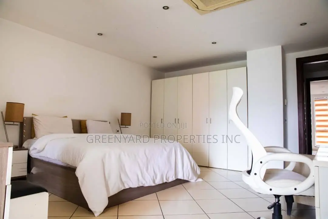 Furnished 2bdrm Apartment in Airport Residential for rent