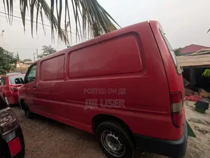 Toyota HiAce 2007 Red