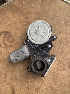 Toyota Door Regulator Motor