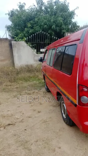 Hyundai H-100 2003 Red