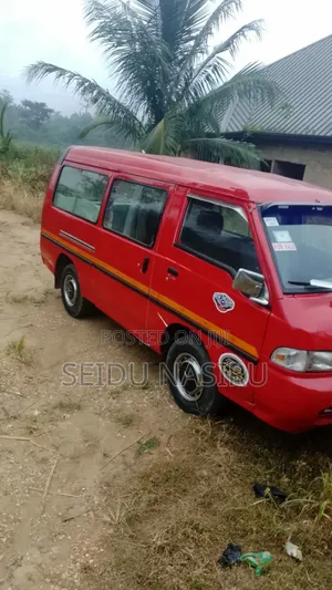 Hyundai H-100 2003 Red