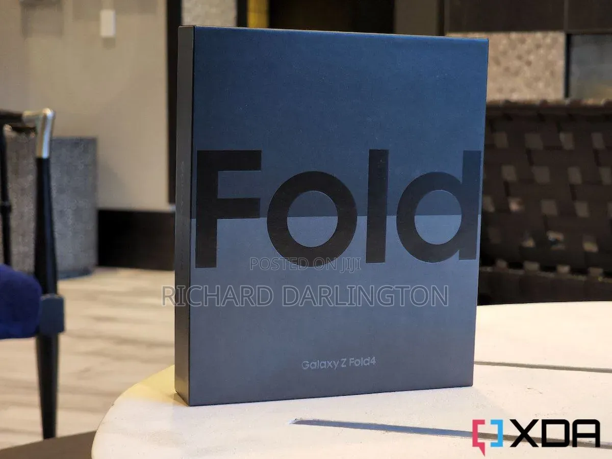 New Samsung Galaxy Z Fold4 256 GB Gray