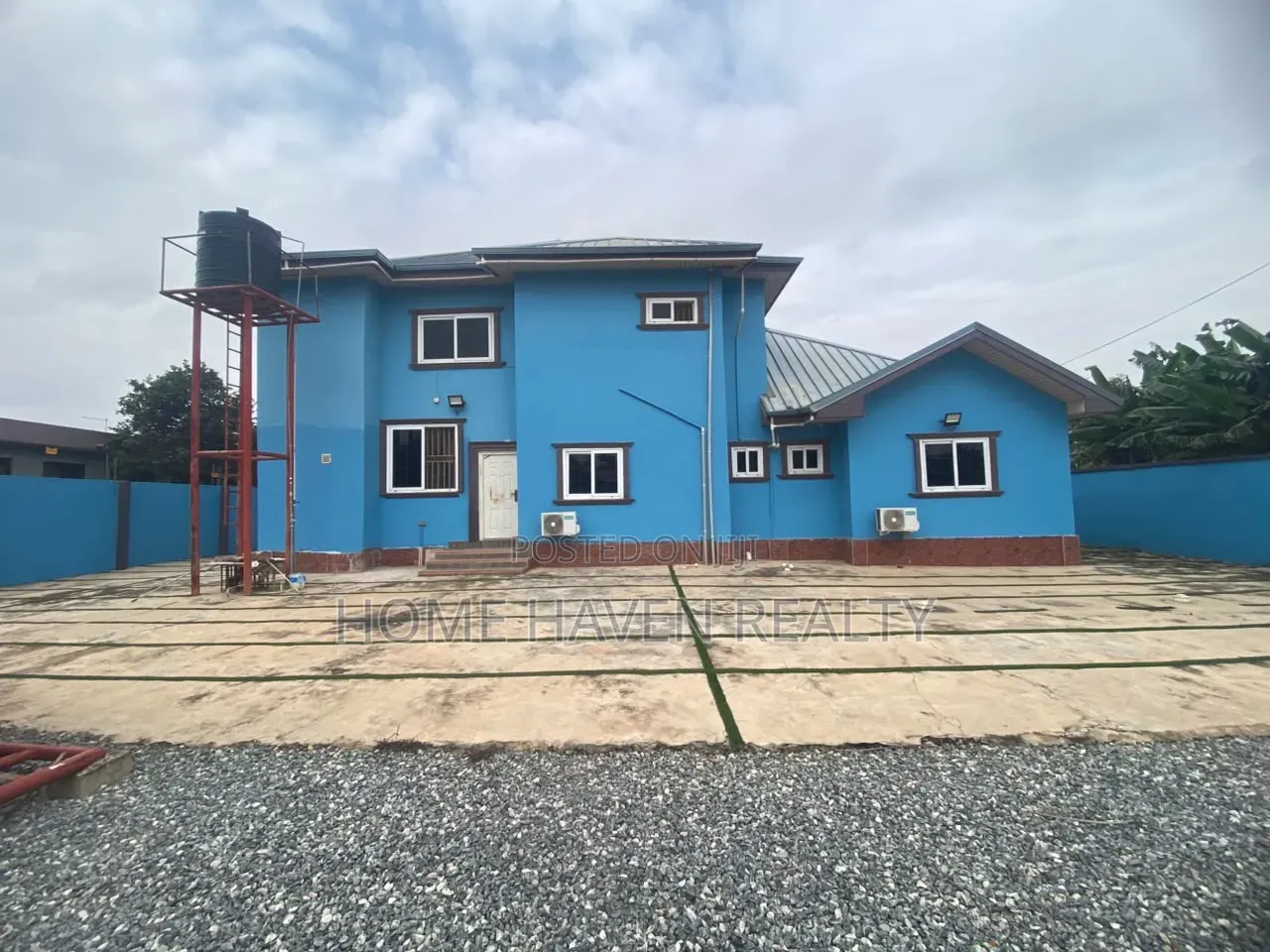 5bdrm House in Haasto Bohye, Papao for sale