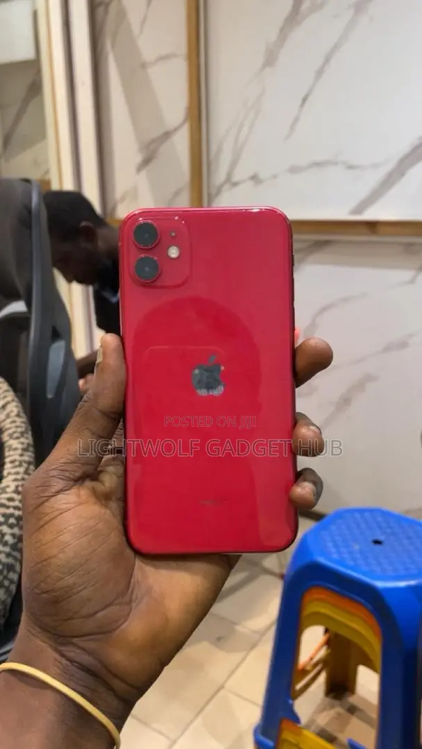 Apple iPhone 11 128 GB Red