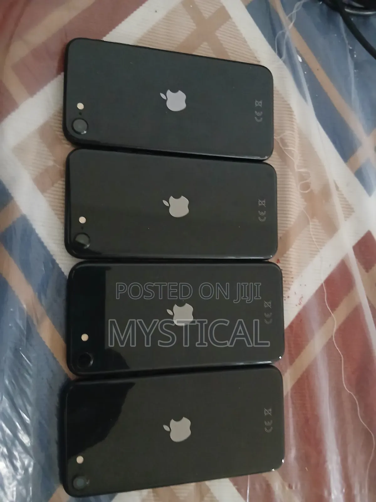 Apple iPhone SE 64 GB Gray