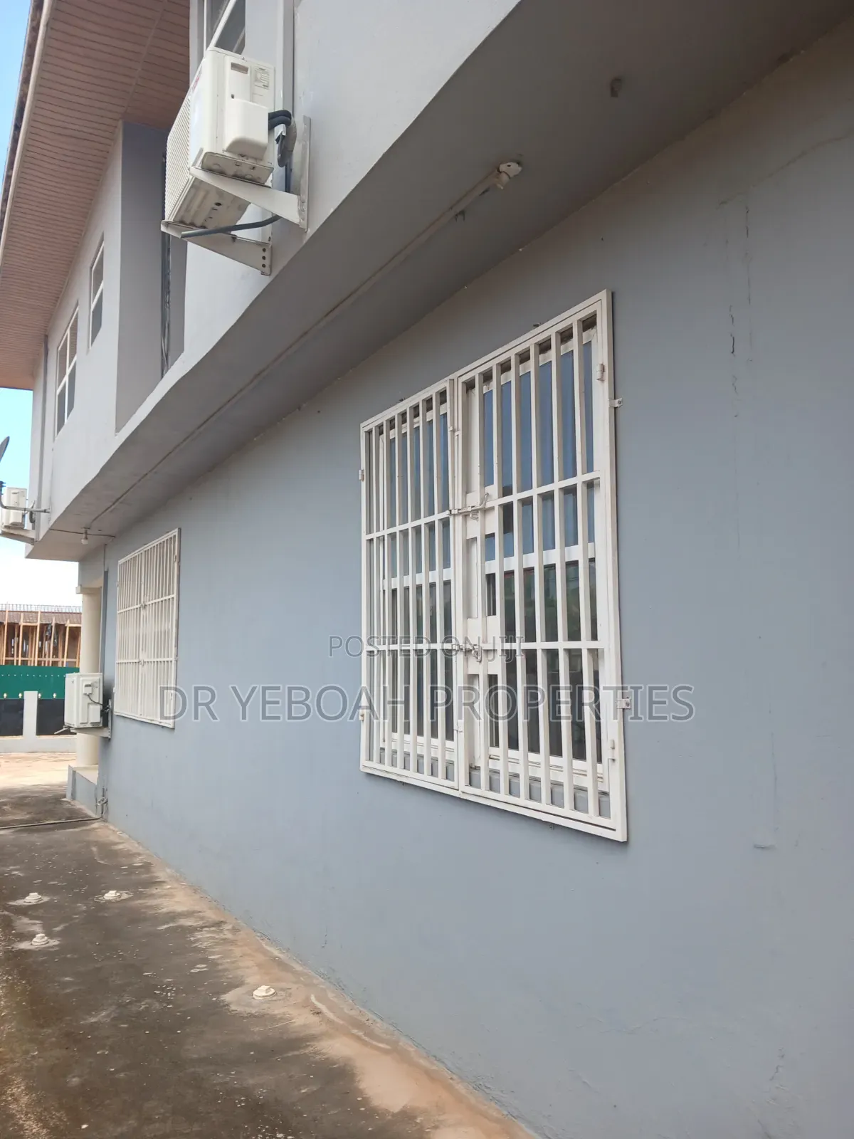 3bdrm Duplex in Spintex Manet :- 3, Papaye for rent