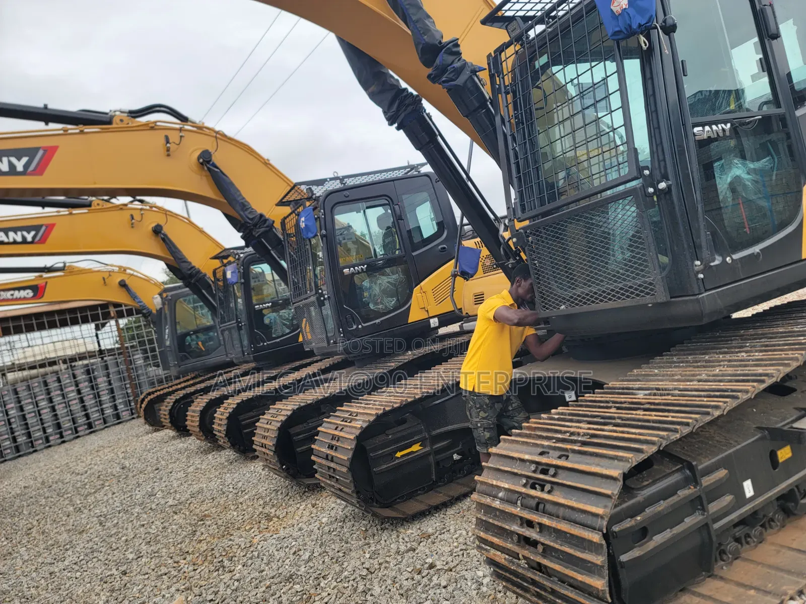 Excavator Sany 235 C