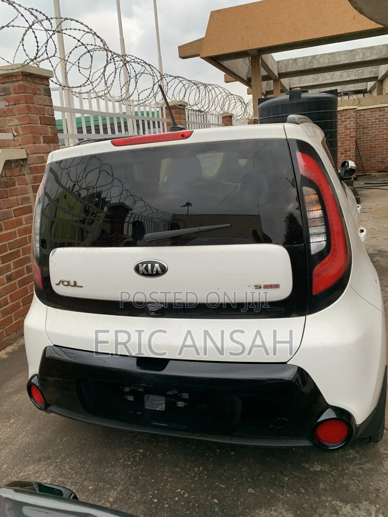 Kia Soul Hatchback 2016 White