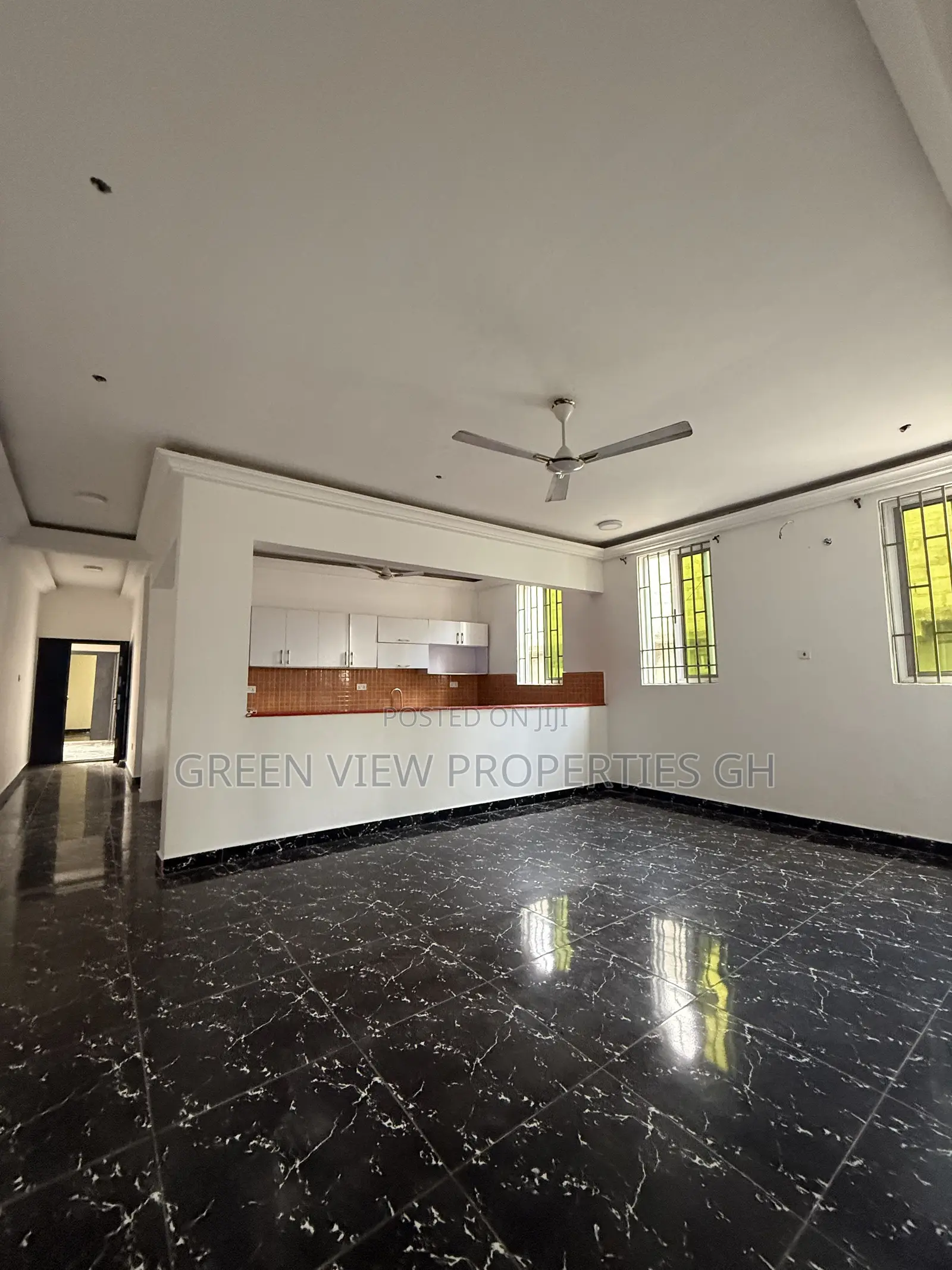 2bdrm Apartment in West Hills Mall Area for rent
