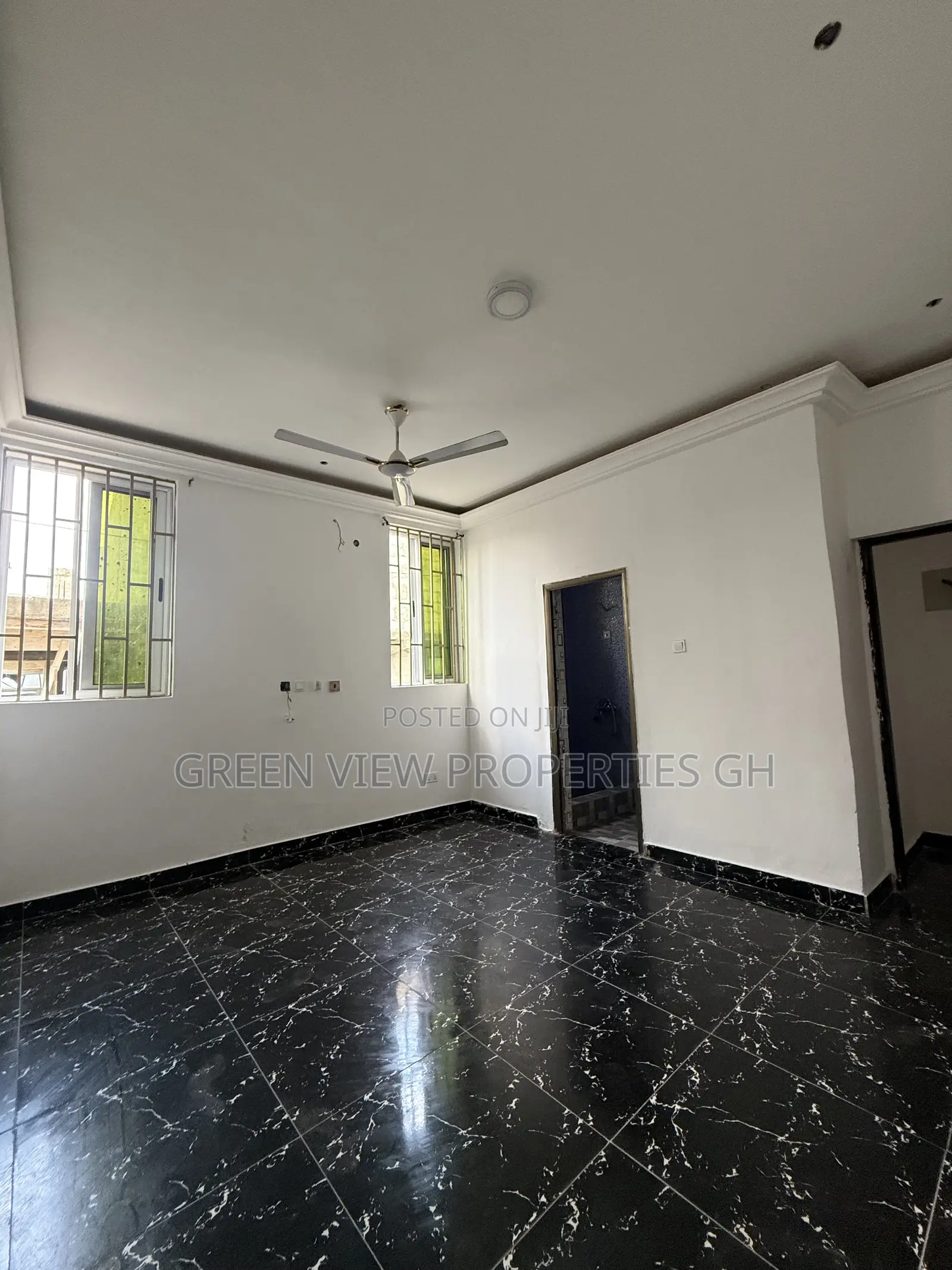 2bdrm Apartment in West Hills Mall Area for rent