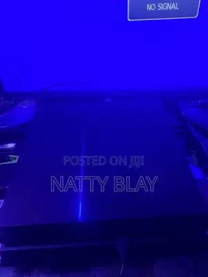 PlayStation 4 Console